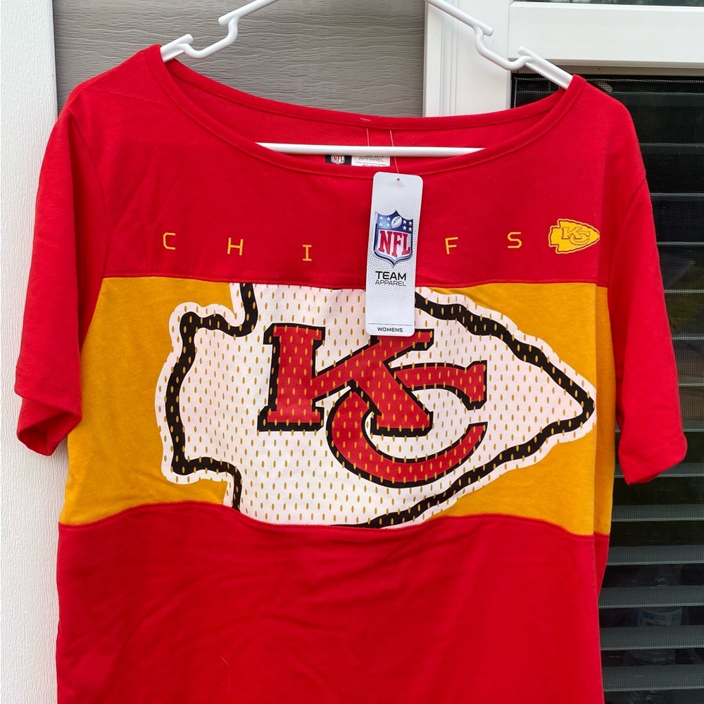 NFL Kansas City Chiefs Red and Yellow Short Sleeve Tee